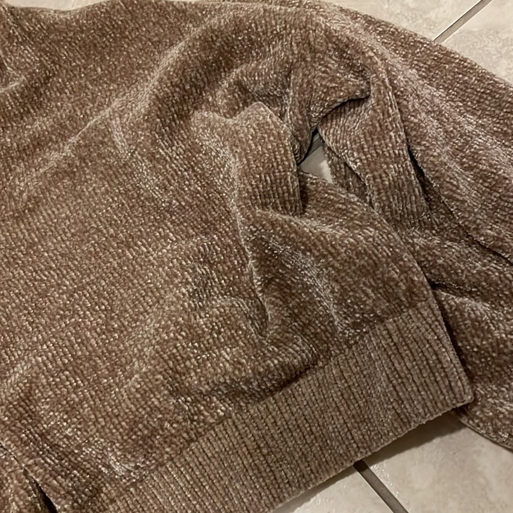 Sweater - Picture 3 of 3